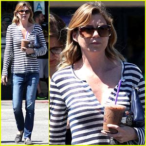  Ellen Pompeo: A Captivating Journey in Hollywood 