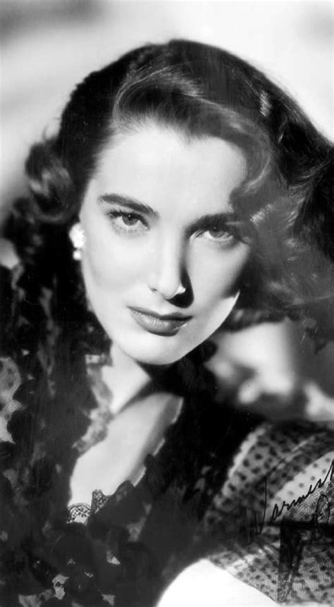 A Closer Look at Julie Adams' Performing Style and Craft