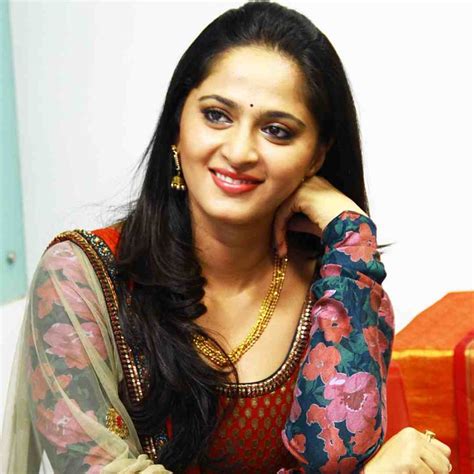 A Comprehensive Overview: Anushka Shetty's Personal and Professional Journey