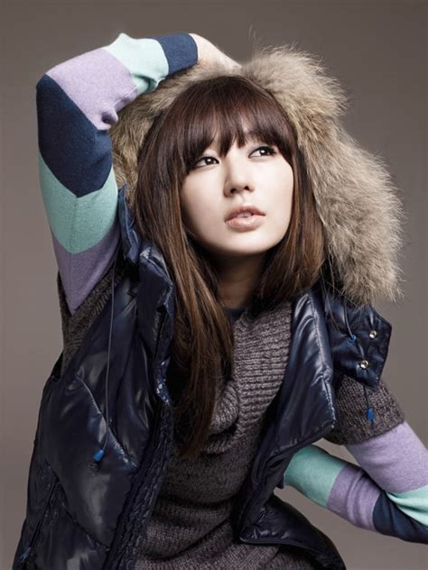 A Fashion Icon: Eun Hye Yun's Unique Sense of Style