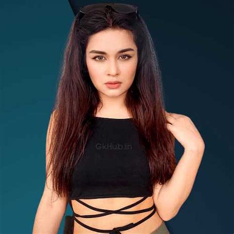 Aalia Li's Age, Height, and Figure