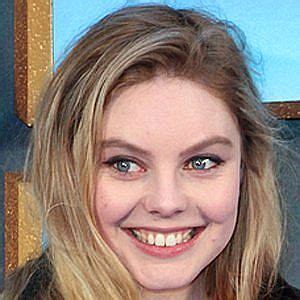 Age: Discover Nell Hudson's Years on This Earth