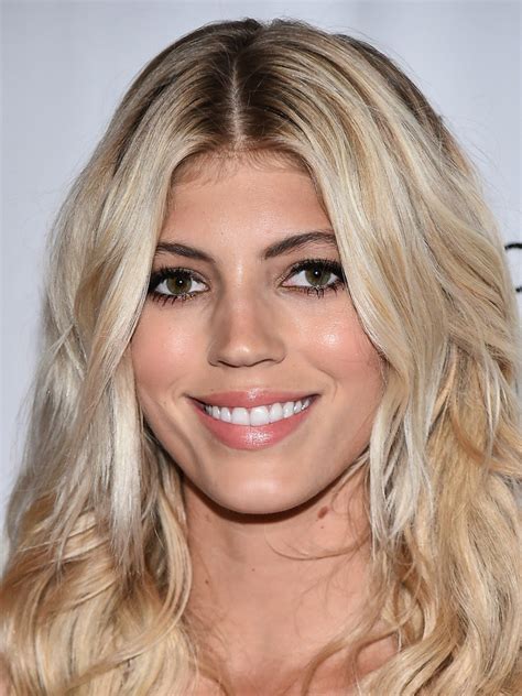 Age and Height of Devon Windsor