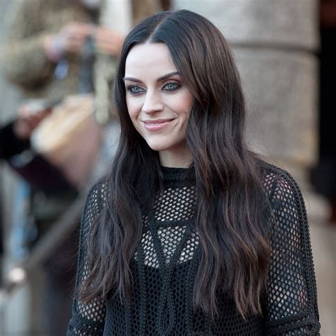 An Insight into Amy Macdonald's Age, Height, Figure, and Personal Life