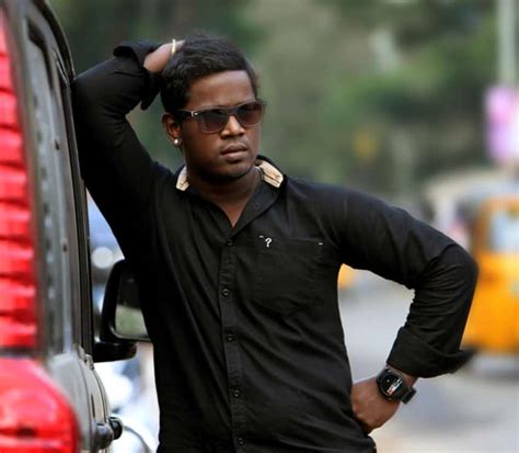An overview of Kalloori Vinoth's earnings and wealth in the entertainment industry
