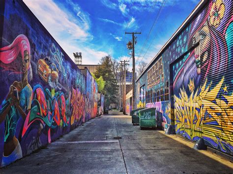 Exploring the Urban Art Scene: Brooklyn Night's Vibrant Street Art and Graffiti Culture