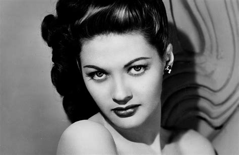 From Dancer to Hollywood Star: Yvonne De Carlo's Inspirational Journey