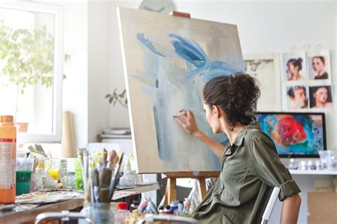 From Hobbyist to Professional: Cultivating a Passion for Art