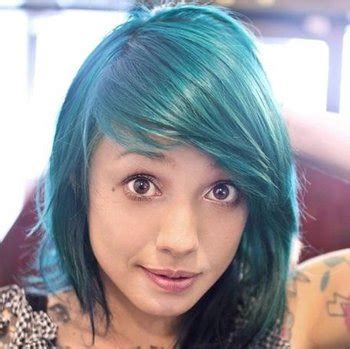 Introduction to Akuma Suicide - Biography