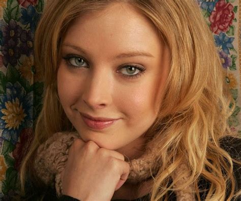 Life Beyond the Limelight: A Glimpse into Elisabeth Harnois's Personal Journey