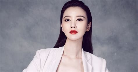 Meng Zheng: An Emerging Talent in the Entertainment Industry