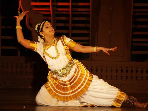 Mohiniyattam: A Traditional Dance Form of Kerala