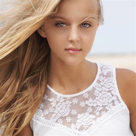 Morgan Cryer's Height and Figure: Embracing Individuality