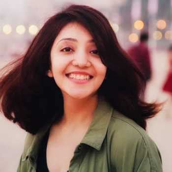 Namrata Deshpande Phatak - A Glimpse into Her Life