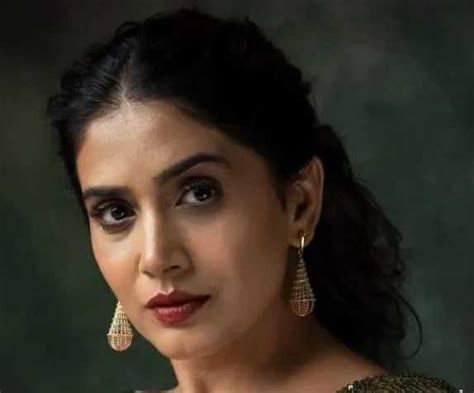 Net Worth of Sonali Kulkarni: The Rewards of a Successful Career