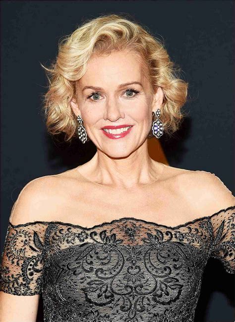 Penelope Ann Miller: Age, Height, and Figure