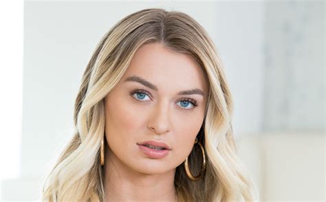 Rising to Stardom: Natalia Starr's Journey in the Adult Film Industry