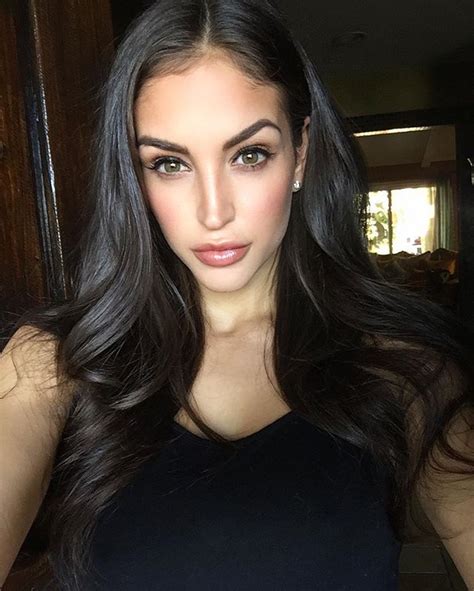 Take a Closer Look at Jaclyn Swedberg's Physical Attributes