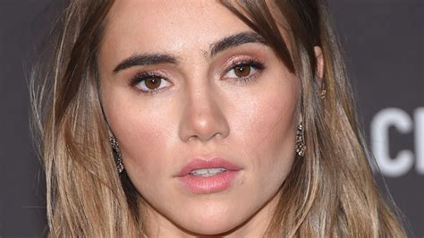 The Real Story Behind Suki Waterhouse's True Age