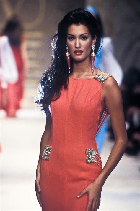 The Wealth of a Style Icon: Yasmeen Ghauri