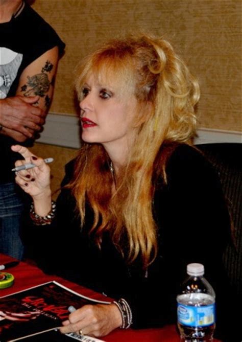 Unveiling Linnea Quigley's Age, Height, and Figure