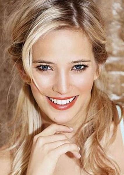 Unveiling Luisana Lopilato's Age and Personal Life