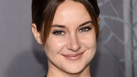Unveiling Shailene Woodley's Secrets: Age, Height, and Untold Stories