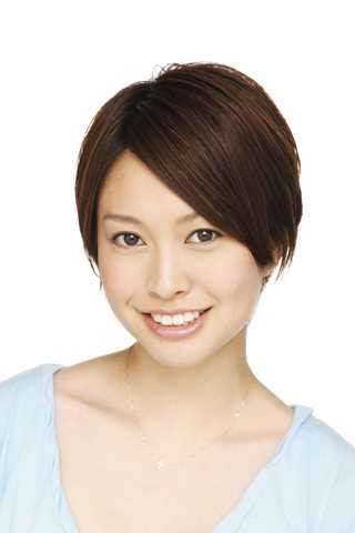 Unveiling the Age and Height of Emi Takahashi!