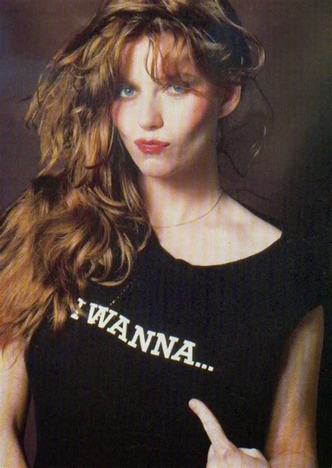Unveiling the Journey of Bebe Buell in the Modeling Industry