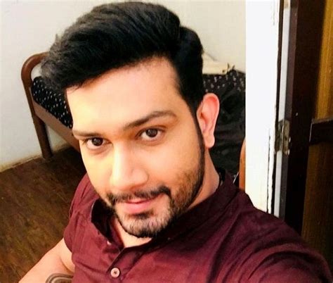 Vineet Kumar Chaudhary: A Rising Star in the Entertainment Industry
